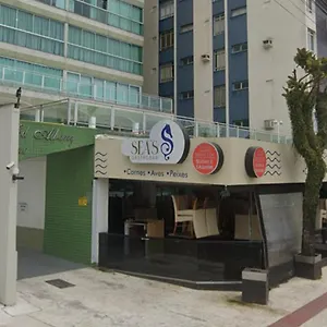 apartamento-na-orla-da-praia.santa-catarina-brasil.com/